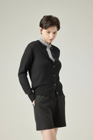 Classic Crewneck Cardigan _ Black