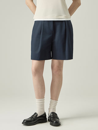 Side tab pleated Shorts