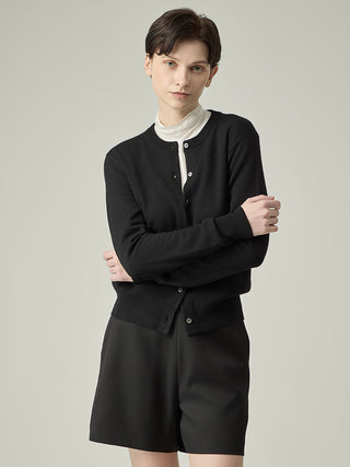 Classic Crewneck Cardigan _ Black