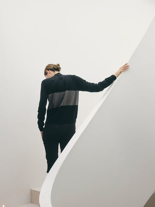 Back Panel Knit _ Black