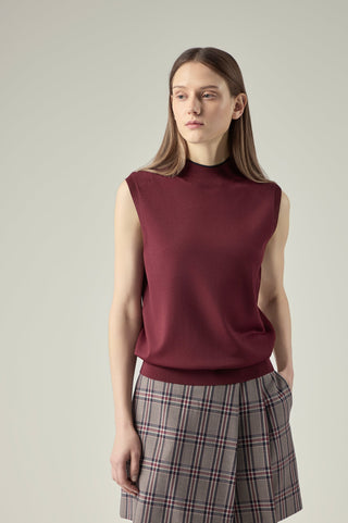Mock-neck Vest _ Deep merlot